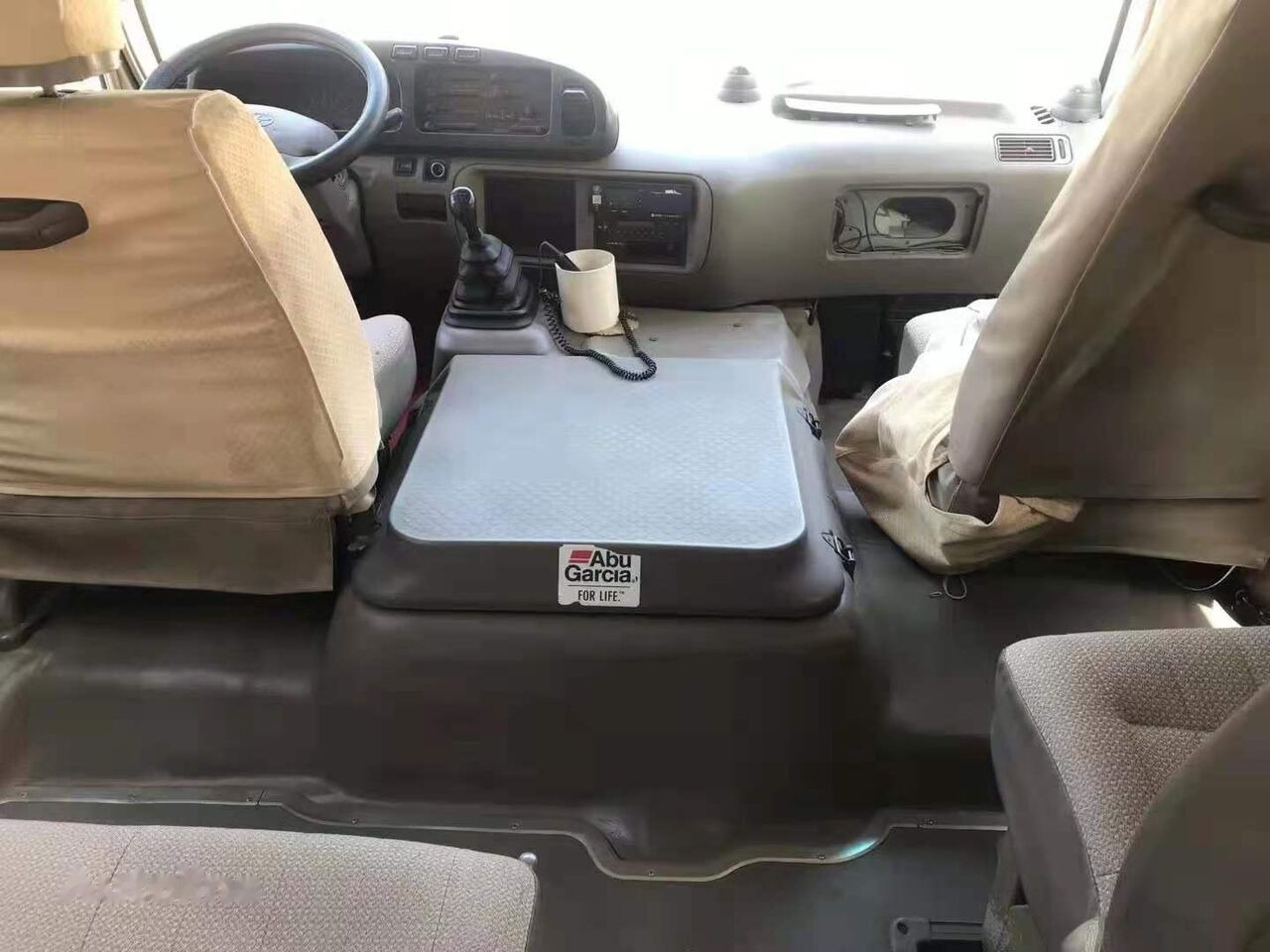 Toyota Coaster - Forstadsbus: bilde 3 Toyota Coaster - Forstadsbus: bilde 3
