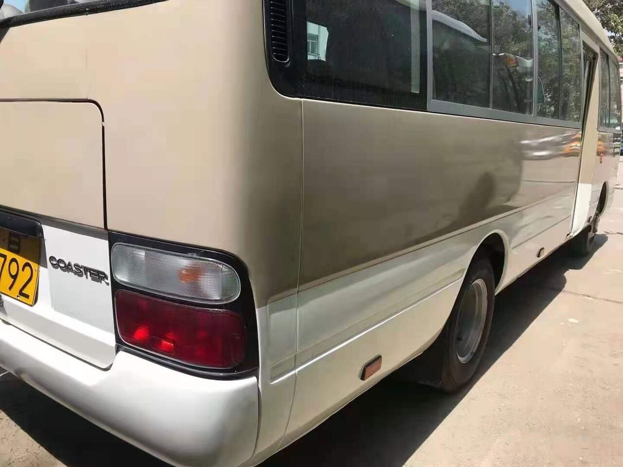Toyota Coaster - Forstadsbus: bilde 5 Toyota Coaster - Forstadsbus: bilde 5