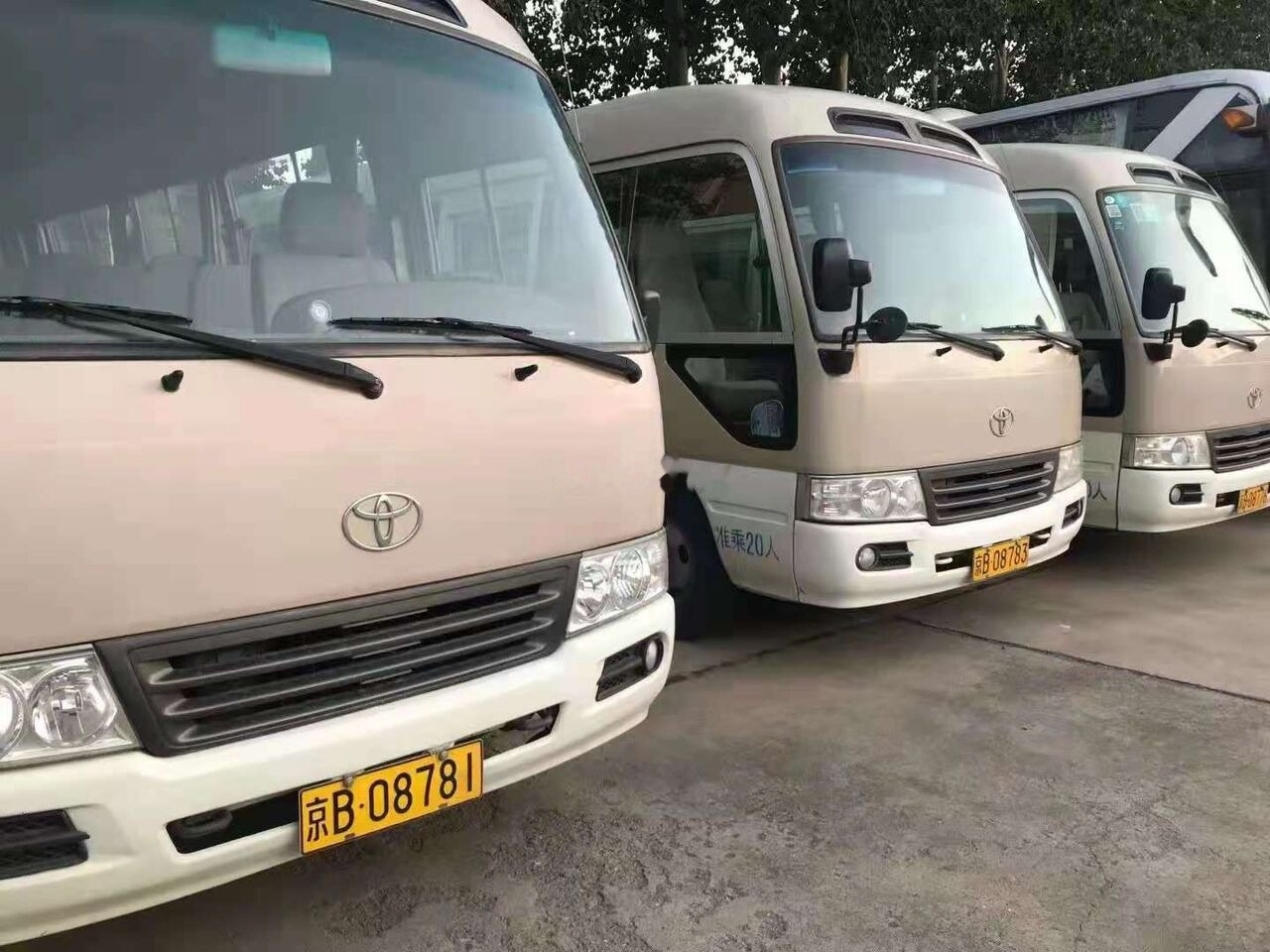Toyota Coaster - Forstadsbus: bilde 4 Toyota Coaster - Forstadsbus: bilde 4