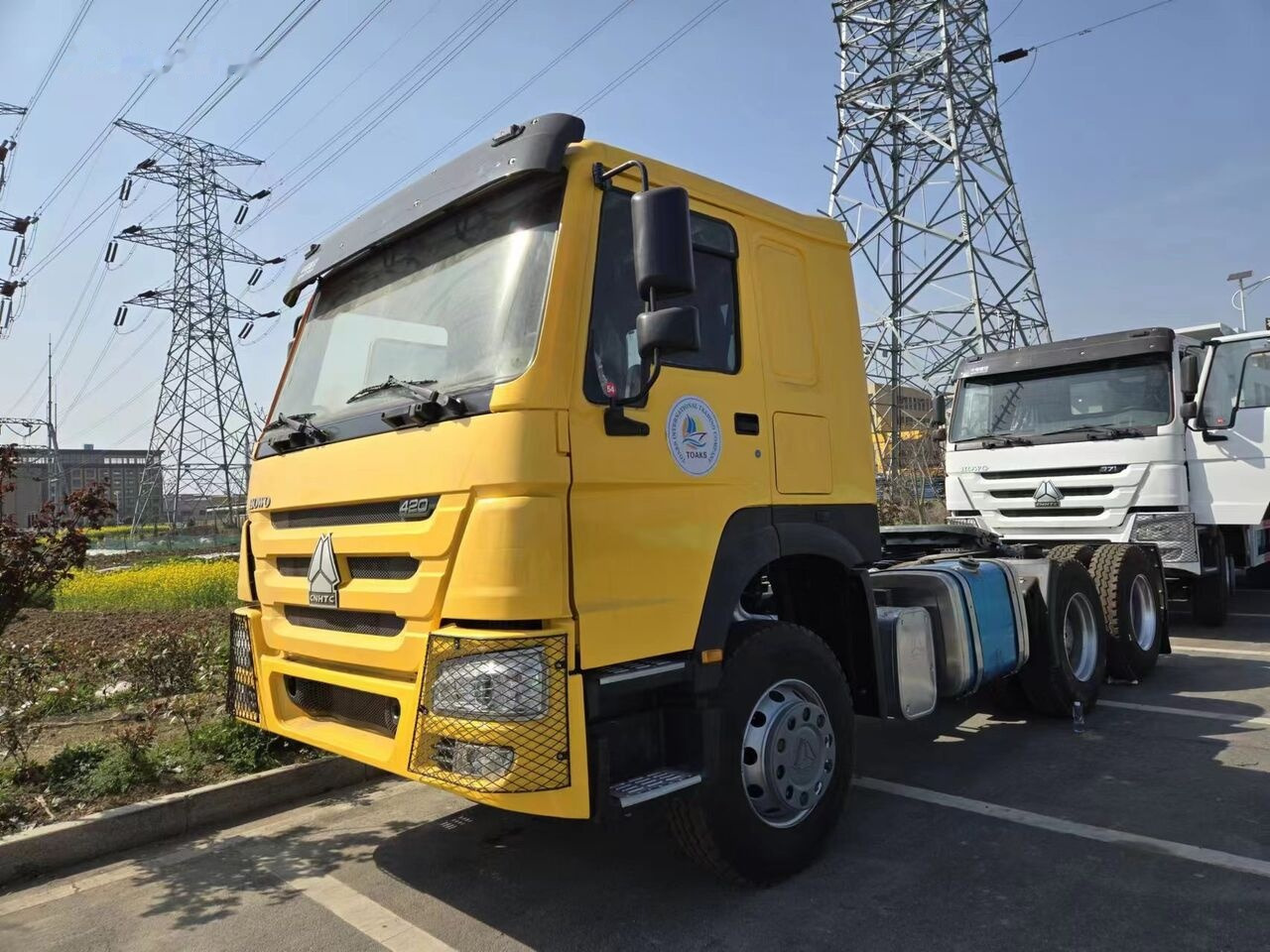 Howo 6x4 - Trekkvogn: bilde 1 Howo 6x4 - Trekkvogn: bilde 1