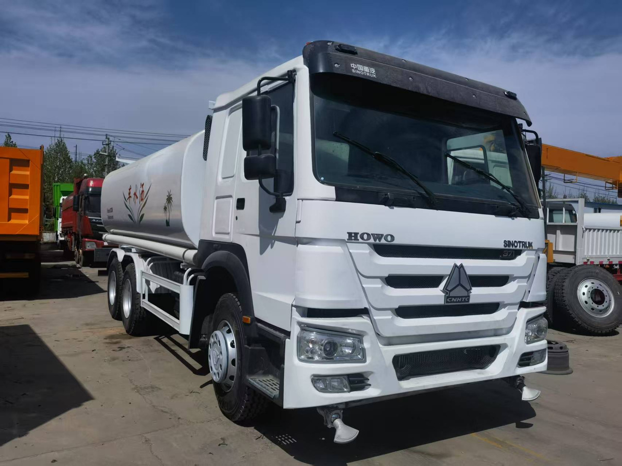 Sinotruk HOWO 371 6*4 Sprinkler truck - Utility-/ Spesiell maskin: bilde 5 Sinotruk HOWO 371 6*4 Sprinkler truck - Utility-/ Spesiell maskin: bilde 5