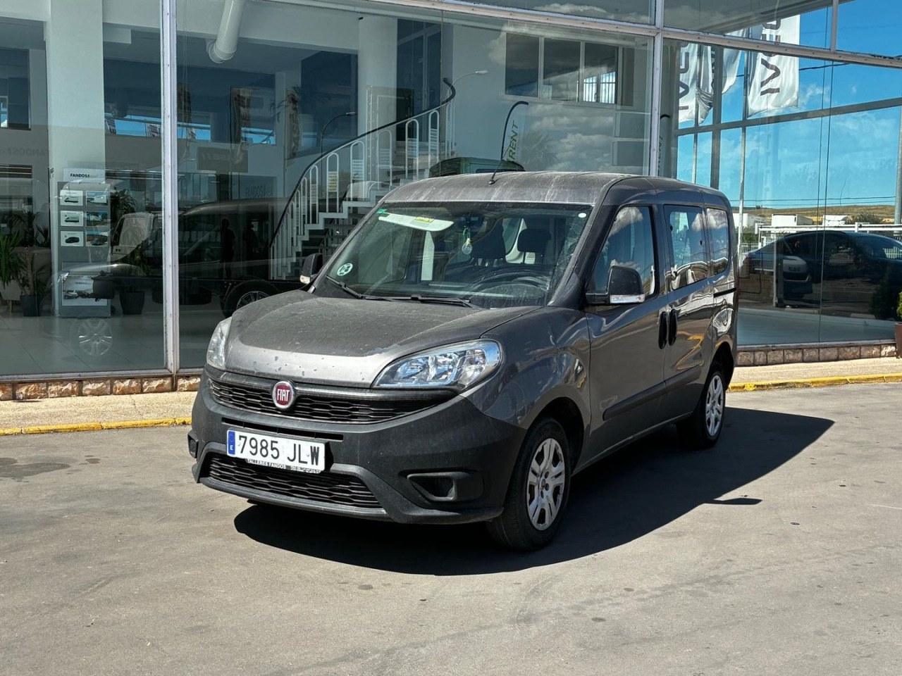 Furgón Fiat Dobló 5 plazas - Kassebil: bilde 1 Furgón Fiat Dobló 5 plazas - Kassebil: bilde 1
