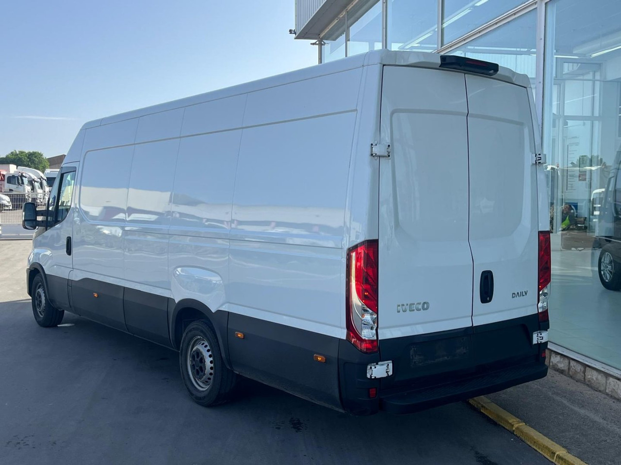 Furgón IVECO 35S14 16m3 Hi-matic - Kassebil: bilde 4 Furgón IVECO 35S14 16m3 Hi-matic - Kassebil: bilde 4