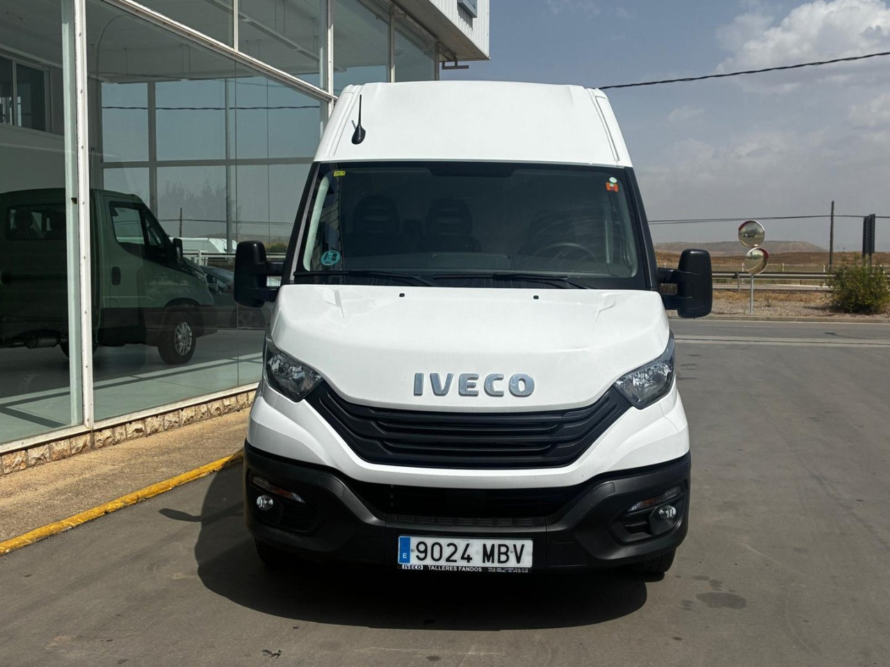 Furgón IVECO 35S14 V 12m3 - Kassebil: bilde 2 Furgón IVECO 35S14 V 12m3 - Kassebil: bilde 2