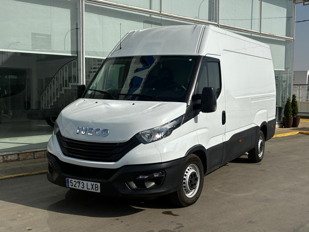 Furgón IVECO 35S16 V 12m3 - Kassebil: bilde 1 Furgón IVECO 35S16 V 12m3 - Kassebil: bilde 1