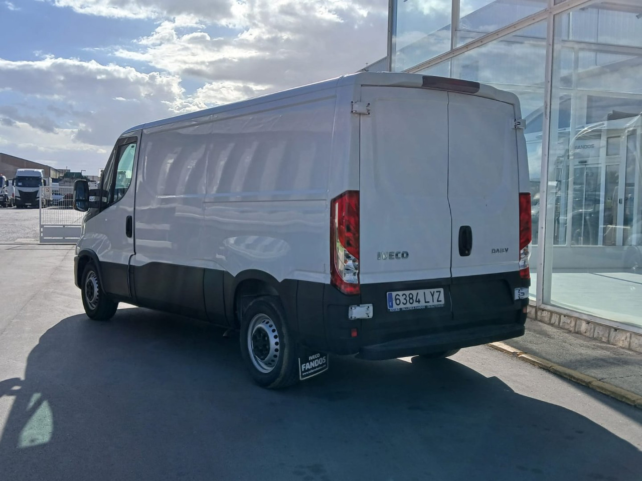 Furgón IVECO 35S16 V 9m3 - Kassebil: bilde 4 Furgón IVECO 35S16 V 9m3 - Kassebil: bilde 4