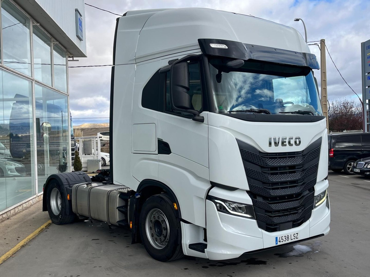 Cabeza Tractora IVECO S-WAY 510 AUTOMATICO CON INTARDER - Trekkvogn: bilde 3 Cabeza Tractora IVECO S-WAY 510 AUTOMATICO CON INTARDER - Trekkvogn: bilde 3