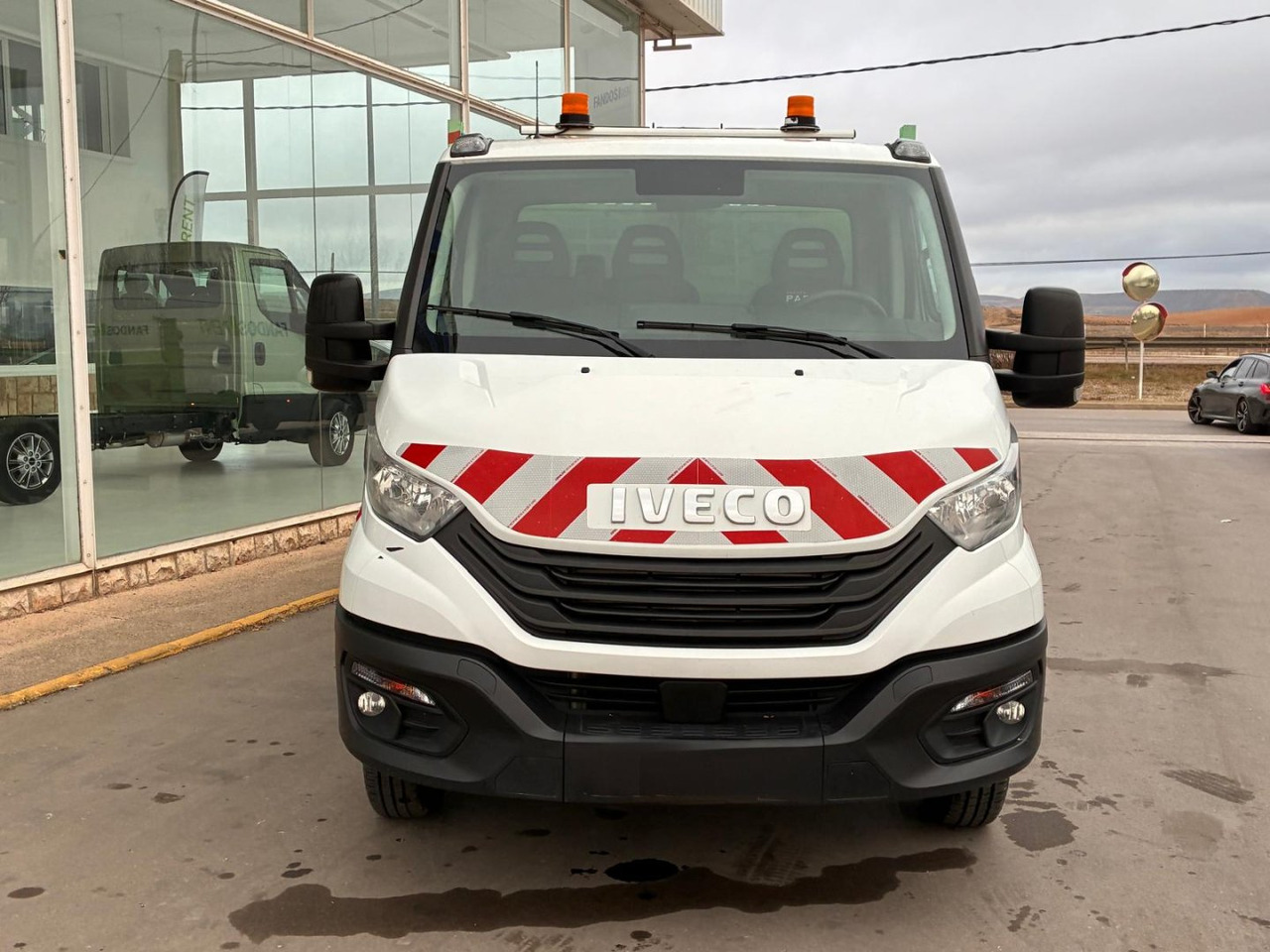 Volquete/Dumper IVECO 35C16 3.0 CAJA BASCULANTE - Varebil med tipp: bilde 2 Volquete/Dumper IVECO 35C16 3.0 CAJA BASCULANTE - Varebil med tipp: bilde 2