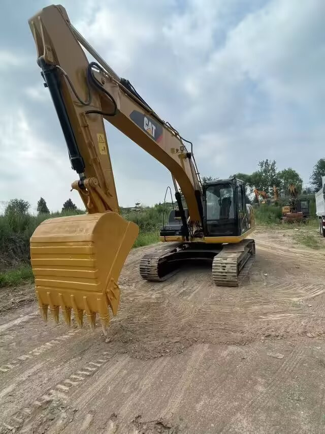 CATERPILLAR 320D2 L CAT 320D 2 L - Beltegraver: bilde 3 CATERPILLAR 320D2 L CAT 320D 2 L - Beltegraver: bilde 3