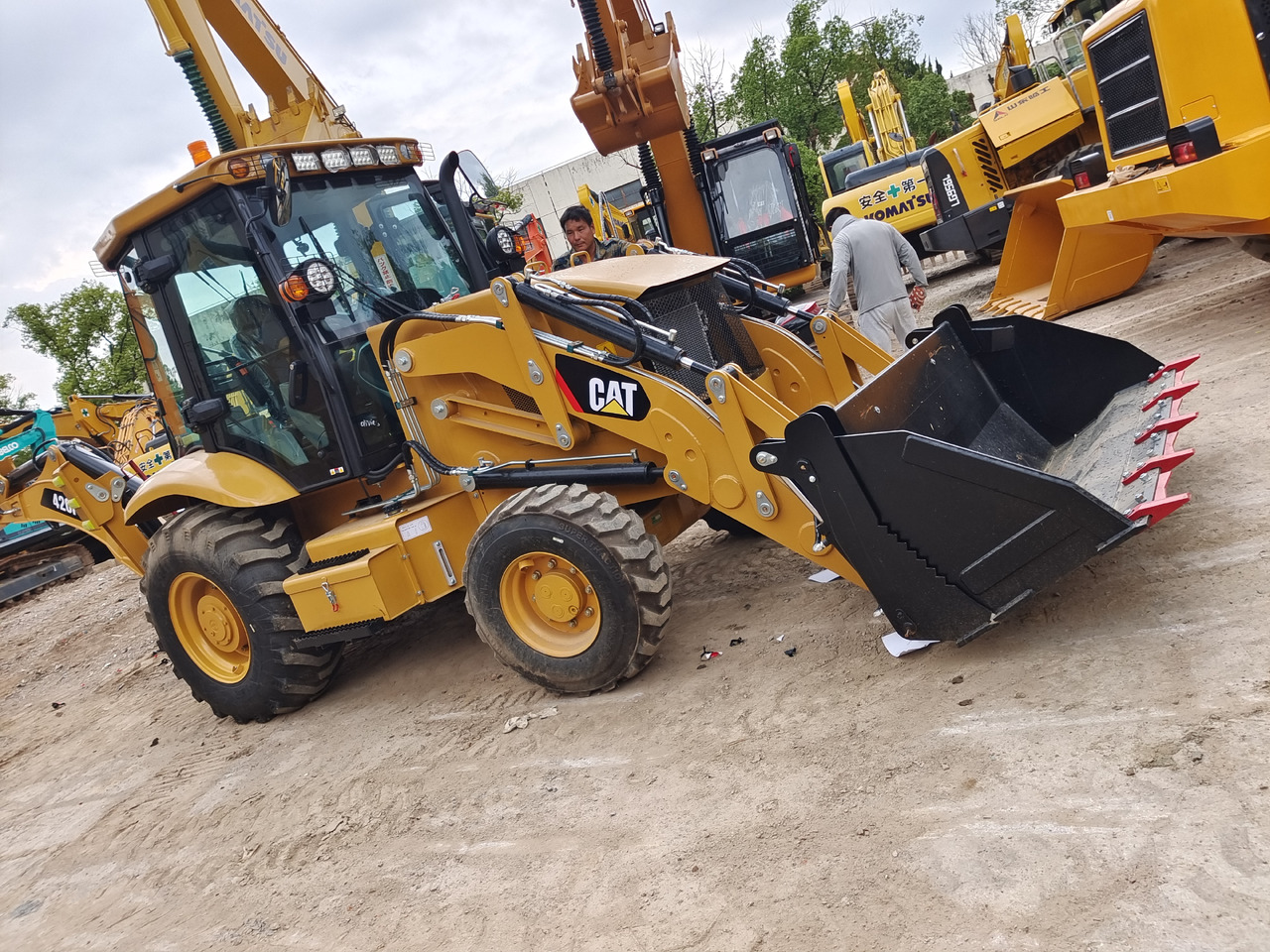 CATERPILLAR 420F CAT 100% NEW - Traktorgraver: bilde 4 CATERPILLAR 420F CAT 100% NEW - Traktorgraver: bilde 4