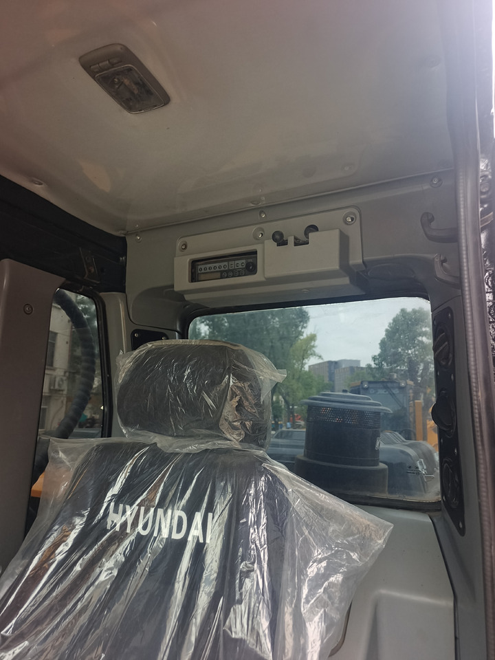 HYUNDAI 220-9S - Beltegraver: bilde 3 HYUNDAI 220-9S - Beltegraver: bilde 3