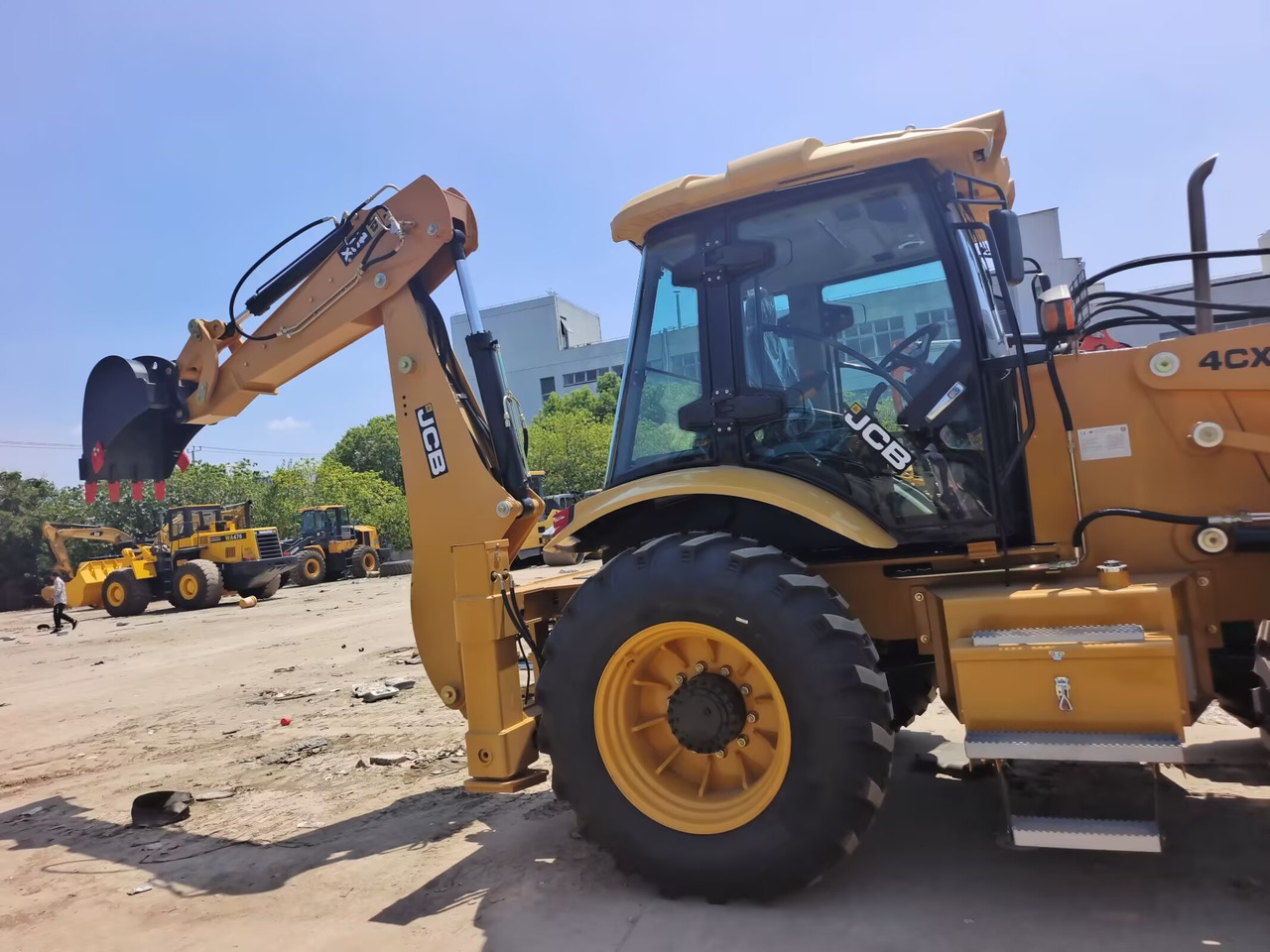 JCB 4CX 4*4 DRIVE BRAND NEW - Traktorgraver: bilde 5 JCB 4CX 4*4 DRIVE BRAND NEW - Traktorgraver: bilde 5