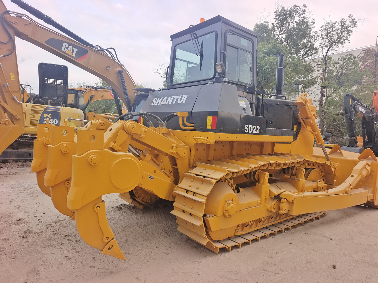 SHANTUI SD22 SD22F SD32 SD32F - Bulldozer: bilde 1 SHANTUI SD22 SD22F SD32 SD32F - Bulldozer: bilde 1