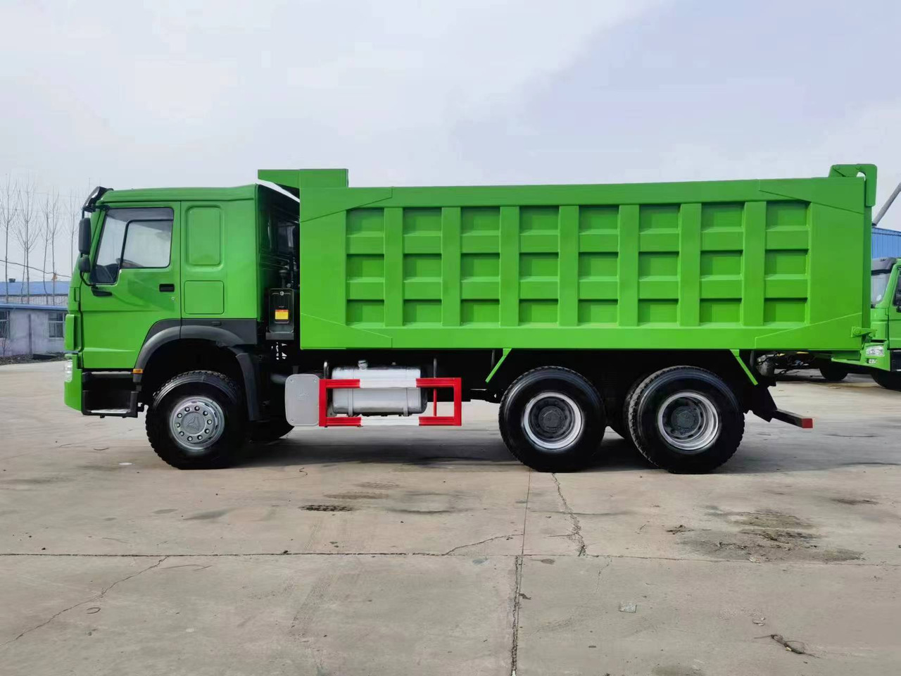 SINOTRUK HOWO 6*4 8*4 371 375 380 400 420 460 HP DUMP TRUCK - Tippbil: bilde 1 SINOTRUK HOWO 6*4 8*4 371 375 380 400 420 460 HP DUMP TRUCK - Tippbil: bilde 1