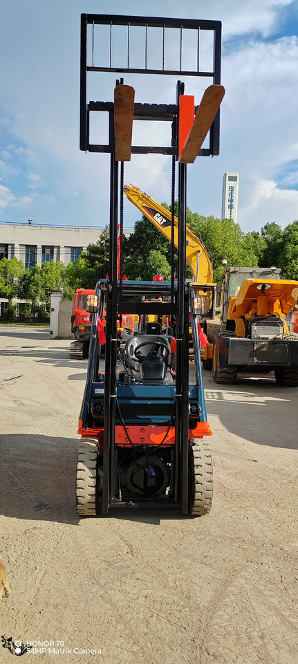 TOYOTA FD30 - Gaffeltruck: bilde 2 TOYOTA FD30 - Gaffeltruck: bilde 2