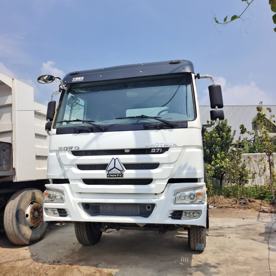 SINOTRUK HOWO 6*4 - Trekkvogn: bilde 4 SINOTRUK HOWO 6*4 - Trekkvogn: bilde 4
