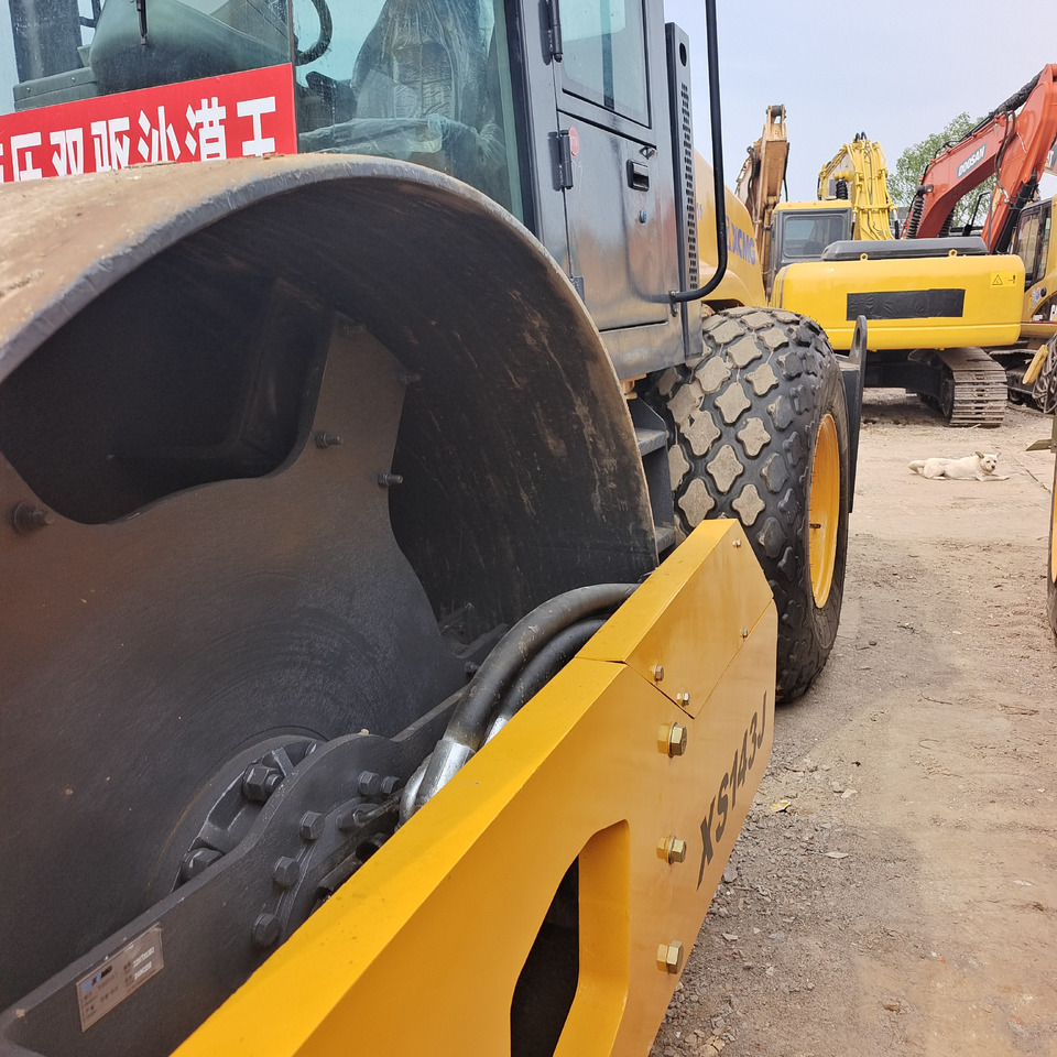XCMG XS 143J XS163J XS183J XS203J XS 223J XS 263J - Vegvals: bilde 5 XCMG XS 143J XS163J XS183J XS203J XS 223J XS 263J - Vegvals: bilde 5