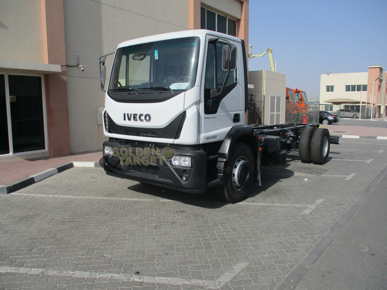 IVECO EUROCARGO 180E28 4x2 Chassis - Chassis lastebil: bilde 2 IVECO EUROCARGO 180E28 4x2 Chassis - Chassis lastebil: bilde 2