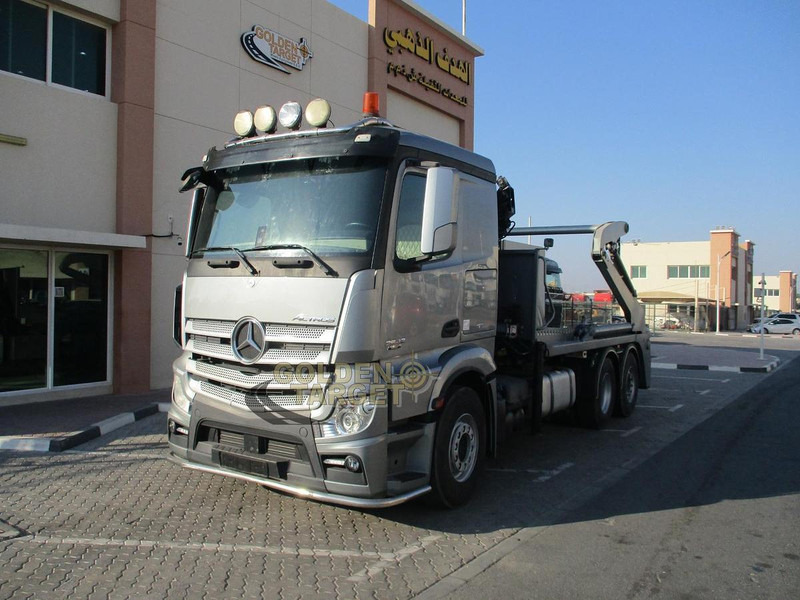 Mercedes-Benz 2642 6×2 Double Skip Loader with HIAB Crane - Laster: bilde 1 Mercedes-Benz 2642 6×2 Double Skip Loader with HIAB Crane - Laster: bilde 1