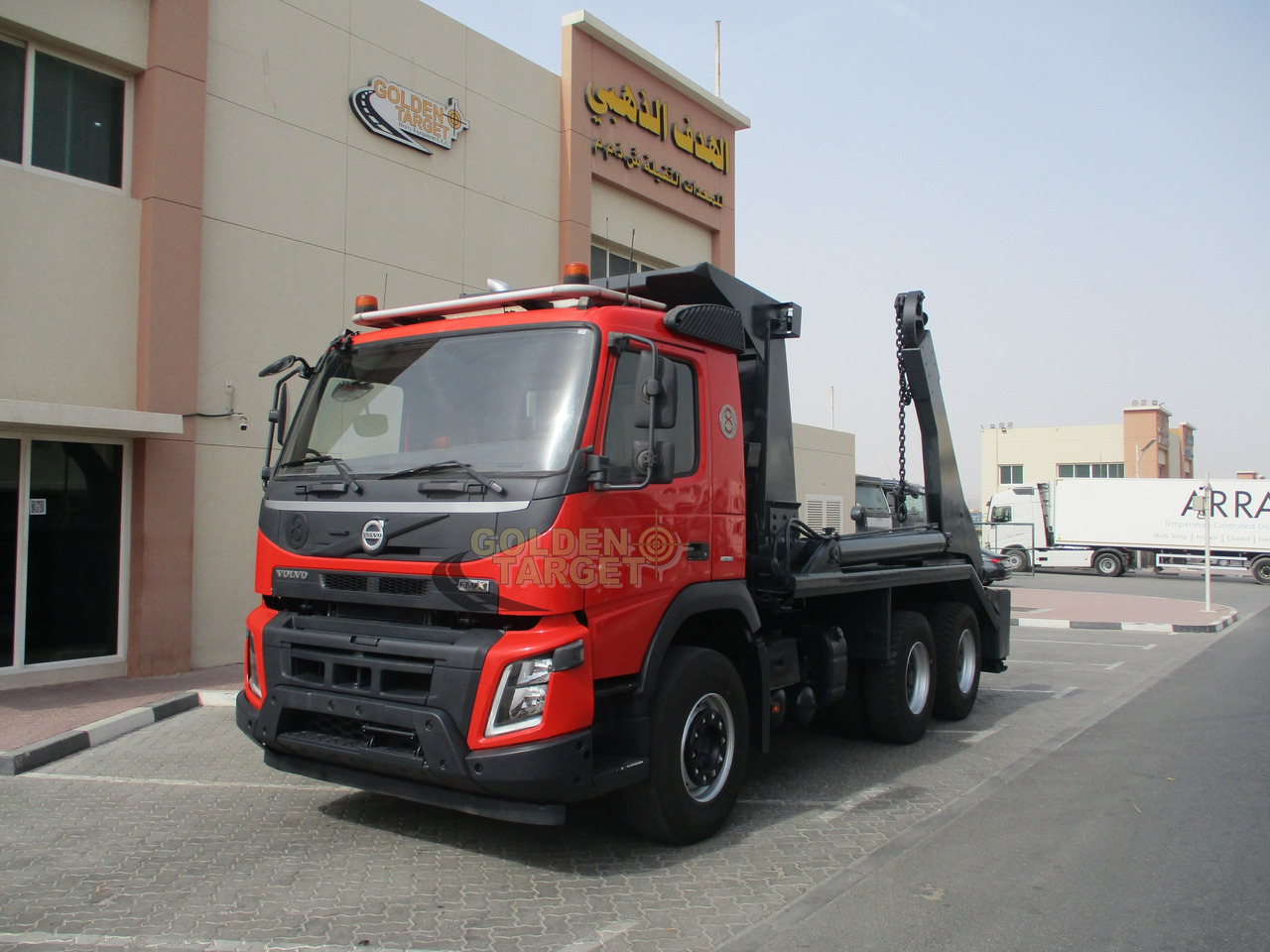 VOLVO FMX330 6x4 Skip Loader - Liftdumper lastebil: bilde 2 VOLVO FMX330 6x4 Skip Loader - Liftdumper lastebil: bilde 2