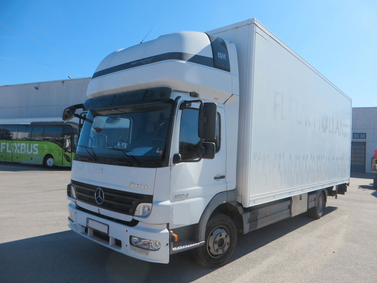 Mercedes-Benz Atego 1024 Box body with tail lift - Skapbil: bilde 1 Mercedes-Benz Atego 1024 Box body with tail lift - Skapbil: bilde 1