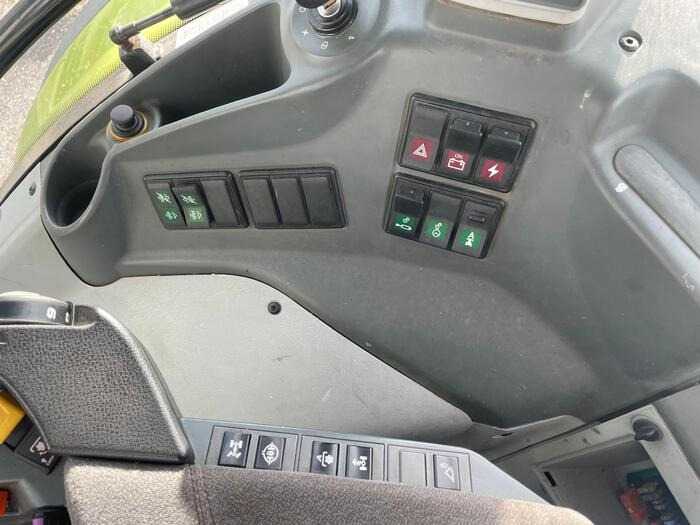 Claas Arion 650 - Traktor: bilde 5 Claas Arion 650 - Traktor: bilde 5