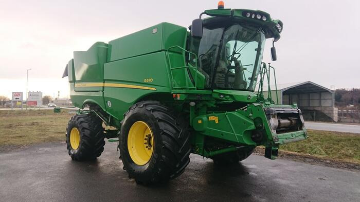 John Deere S670 - Skurtresker: bilde 2 John Deere S670 - Skurtresker: bilde 2