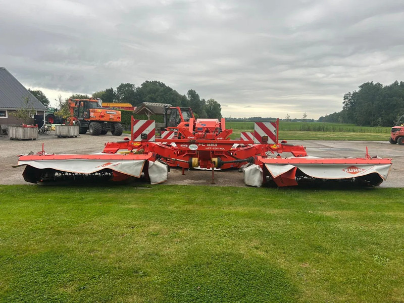 Kuhn FC 883 FF& Fc 313 F-FF Triple maaier - Slåmaskin: bilde 3 Kuhn FC 883 FF& Fc 313 F-FF Triple maaier - Slåmaskin: bilde 3