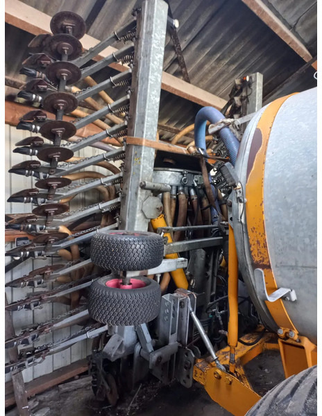 Veenhuis VMB 7500 + bemester slootsmid - Landbruksteknikk: bilde 2 Veenhuis VMB 7500 + bemester slootsmid - Landbruksteknikk: bilde 2