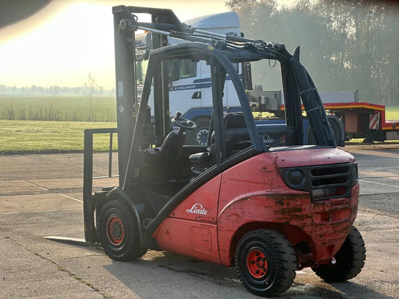 Linde H 30 D Heftruck Diesel - Gaffeltruck: bilde 2 Linde H 30 D Heftruck Diesel - Gaffeltruck: bilde 2