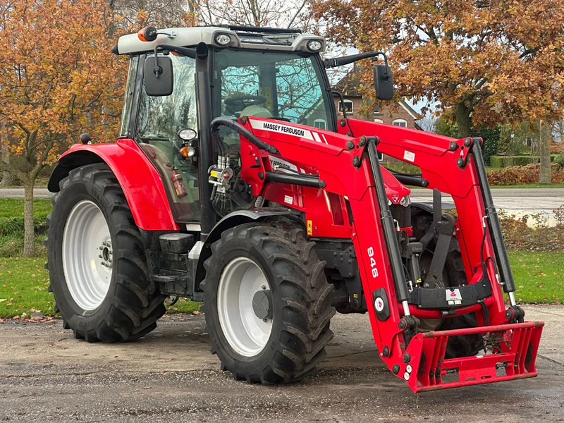 Massey Ferguson MF 5710 SL MF 5710 SL + Voorlader ex staatsbos beheer - Traktor: bilde 1 Massey Ferguson MF 5710 SL MF 5710 SL + Voorlader ex staatsbos beheer - Traktor: bilde 1