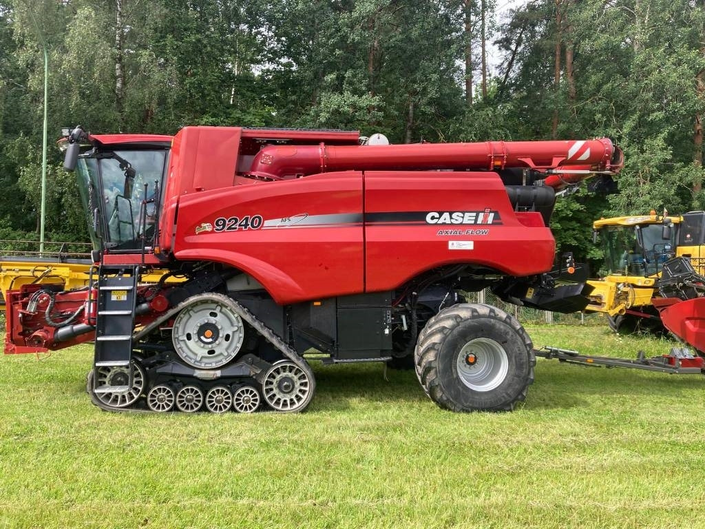 Case IH 9240 - Skurtresker: bilde 2 Case IH 9240 - Skurtresker: bilde 2