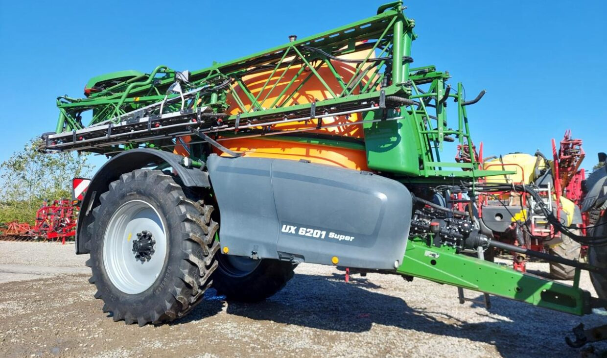 Amazone UX 6201 Super - 24-30-36m - Trailersprøyte: bilde 1 Amazone UX 6201 Super - 24-30-36m - Trailersprøyte: bilde 1