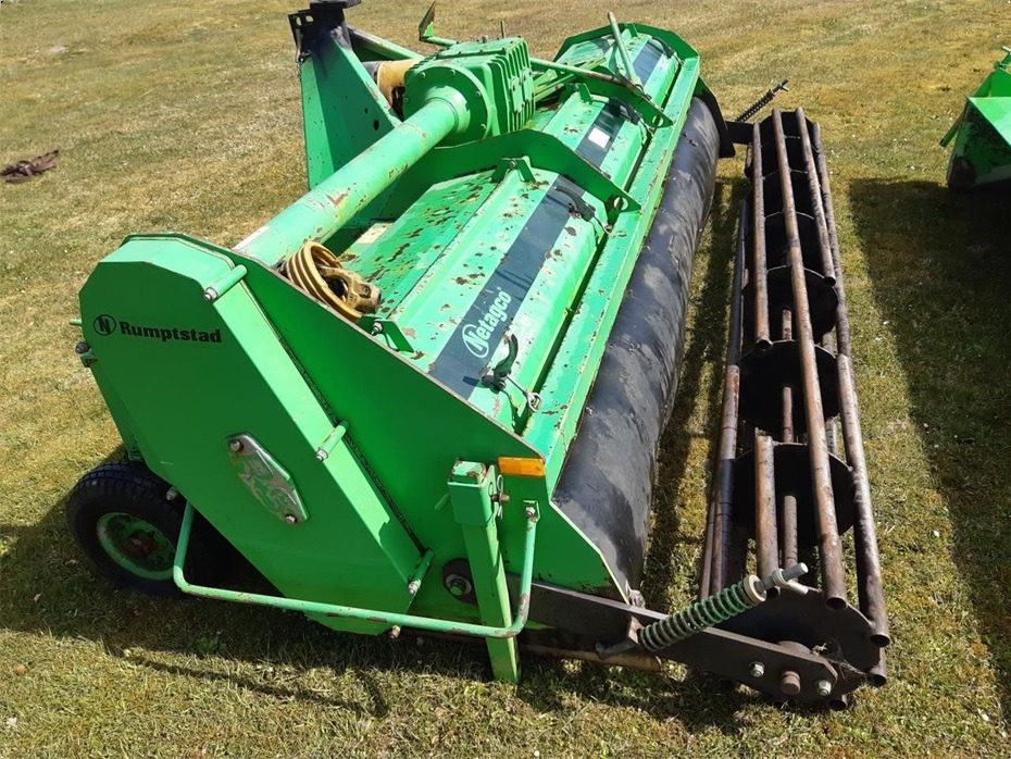 Rumptstad
RSF 2000 - Jordfreser: bilde 3 Rumptstad
RSF 2000 - Jordfreser: bilde 3