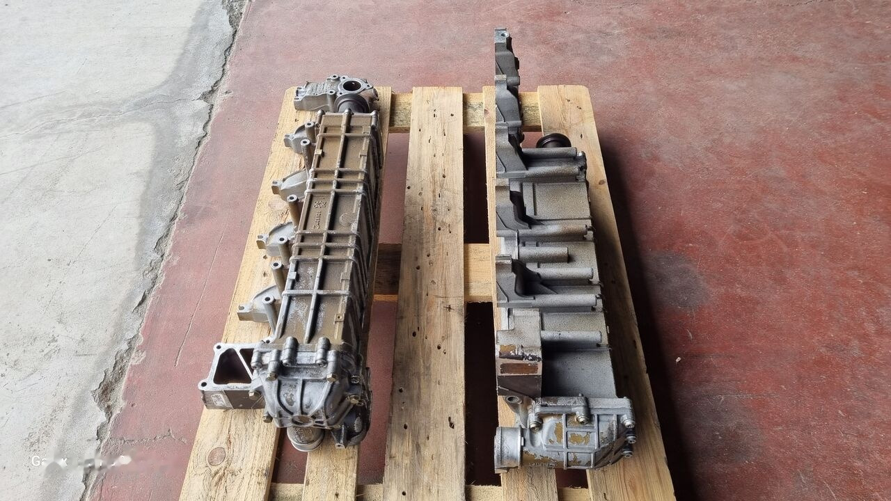 EXHAUST GAS COOLER Behr Mercedes-Benz ACTROS MP4 EURO 5-6 - Motor og deler for Lastebil: bilde 1 EXHAUST GAS COOLER Behr Mercedes-Benz ACTROS MP4 EURO 5-6 - Motor og deler for Lastebil: bilde 1