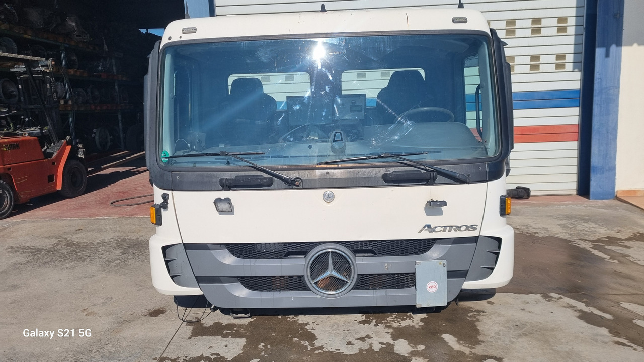 MERCEDES ACTROS MP3 - Førerhus: bilde 1 MERCEDES ACTROS MP3 - Førerhus: bilde 1