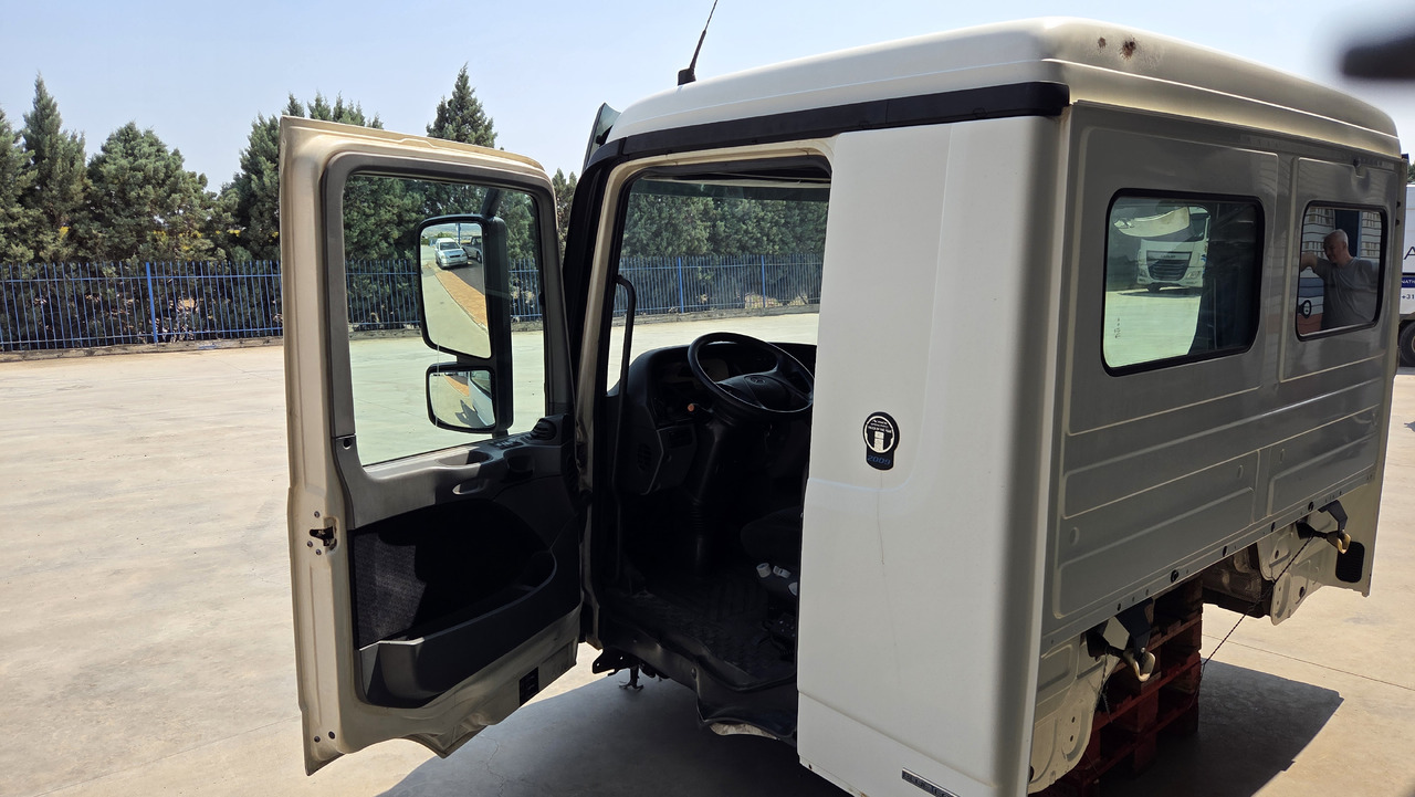 MERCEDES ACTROS MP3 MEDIUM - Førerhus: bilde 4 MERCEDES ACTROS MP3 MEDIUM - Førerhus: bilde 4