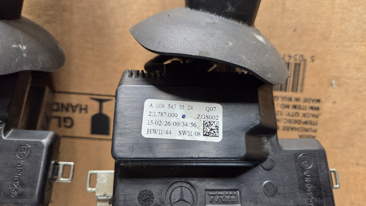 MERCEDES-BENZ ACTROS MP4 - Rattstammebryter for Lastebil: bilde 2 MERCEDES-BENZ ACTROS MP4 - Rattstammebryter for Lastebil: bilde 2