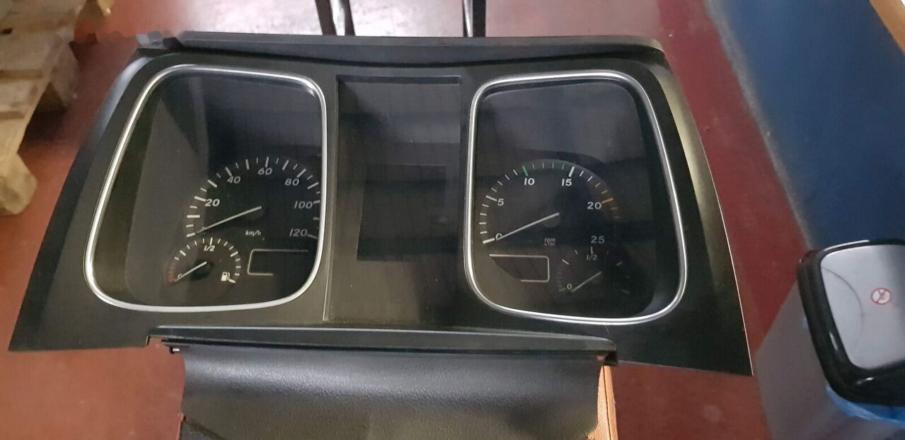 MERCEDES-BENZ INSTRUMENT PANEL ACTROS ATEGO EURO 6 - Instrumentpanel for Lastebil: bilde 3 MERCEDES-BENZ INSTRUMENT PANEL ACTROS ATEGO EURO 6 - Instrumentpanel for Lastebil: bilde 3