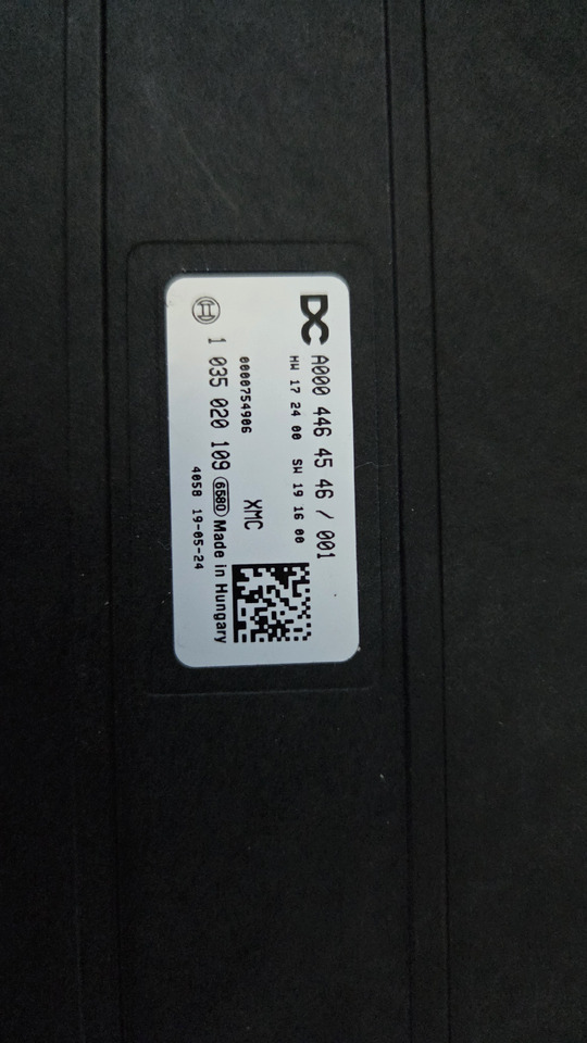 MERCEDES-BENZ PROGRAMMABLE SPECIAL MODUL XMC - Instrumentpanel: bilde 2 MERCEDES-BENZ PROGRAMMABLE SPECIAL MODUL XMC - Instrumentpanel: bilde 2