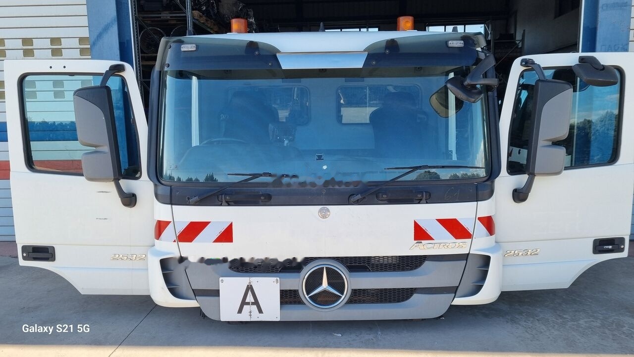 Mercedes-Benz CAB ACTROS SHORT EURO 5 A 9416002005 Mercedes-Benz MP3 ACTROS - Førerhus for Lastebil: bilde 5 Mercedes-Benz CAB ACTROS SHORT EURO 5 A 9416002005 Mercedes-Benz MP3 ACTROS - Førerhus for Lastebil: bilde 5