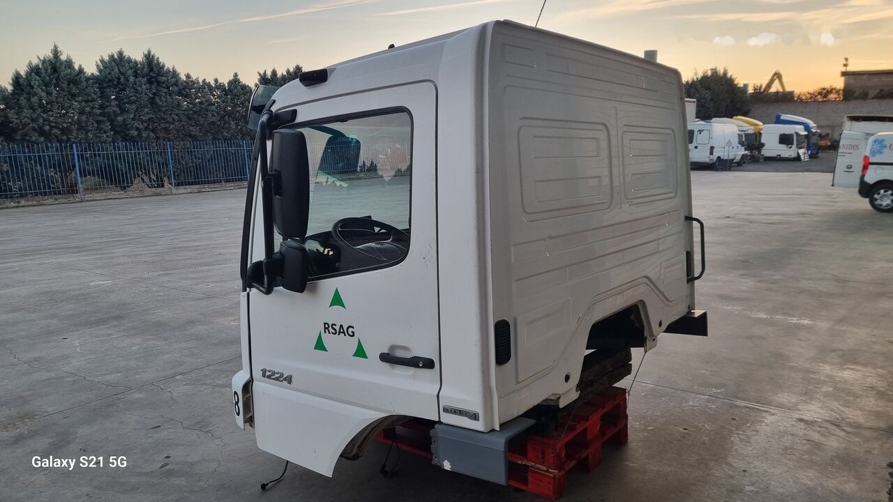 Mercedes-Benz MERCEDES ATEGO 2 A9736000020 Mercedes-Benz ATEGO 2 - Førerhus for Lastebil: bilde 1 Mercedes-Benz MERCEDES ATEGO 2 A9736000020 Mercedes-Benz ATEGO 2 - Førerhus for Lastebil: bilde 1