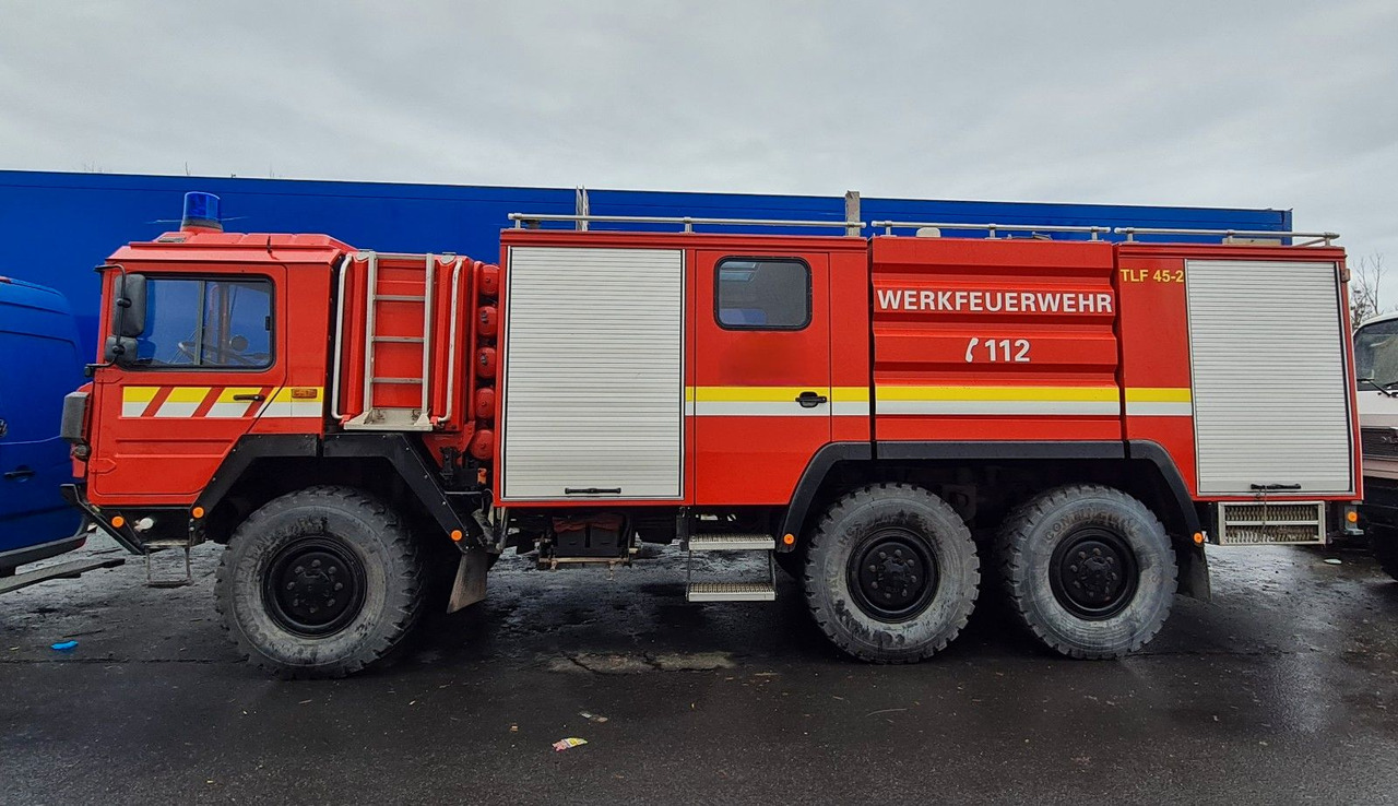 MAN 15.232 DF 6x6 KAT1 Feuerwehr TLF 4500/500 - Tankbil: bilde 2 MAN 15.232 DF 6x6 KAT1 Feuerwehr TLF 4500/500 - Tankbil: bilde 2