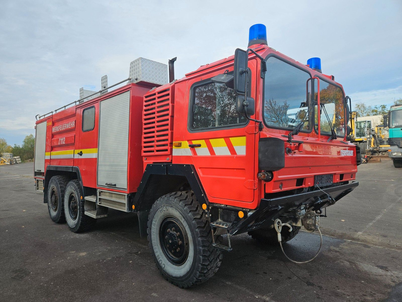 MAN KAT 6x6 Tanklöschfahrzeug - Tankbil: bilde 2 MAN KAT 6x6 Tanklöschfahrzeug - Tankbil: bilde 2