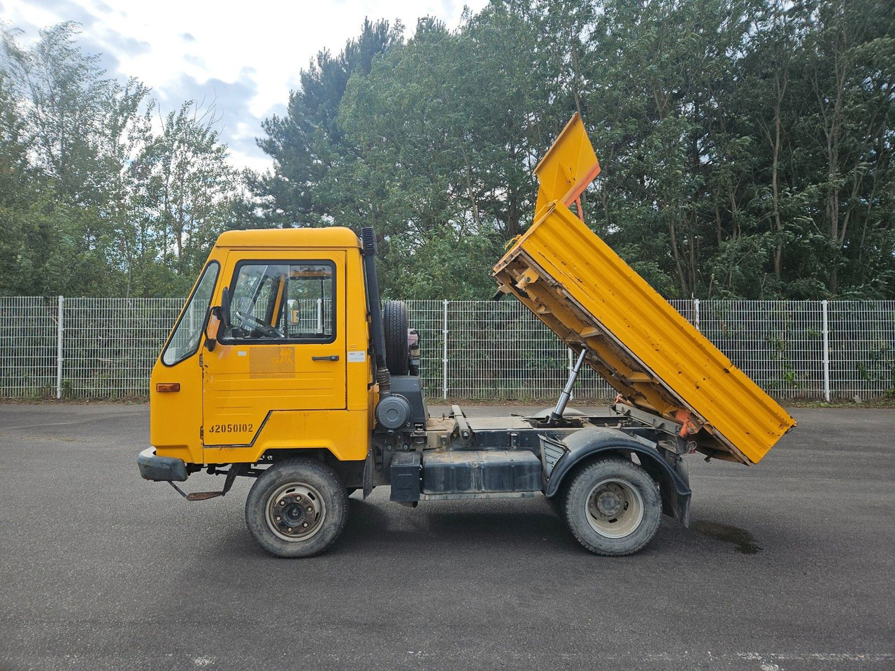 Multicar M26 Dreiseitenkipper 4x4 - Varebil med tipp: bilde 2 Multicar M26 Dreiseitenkipper 4x4 - Varebil med tipp: bilde 2