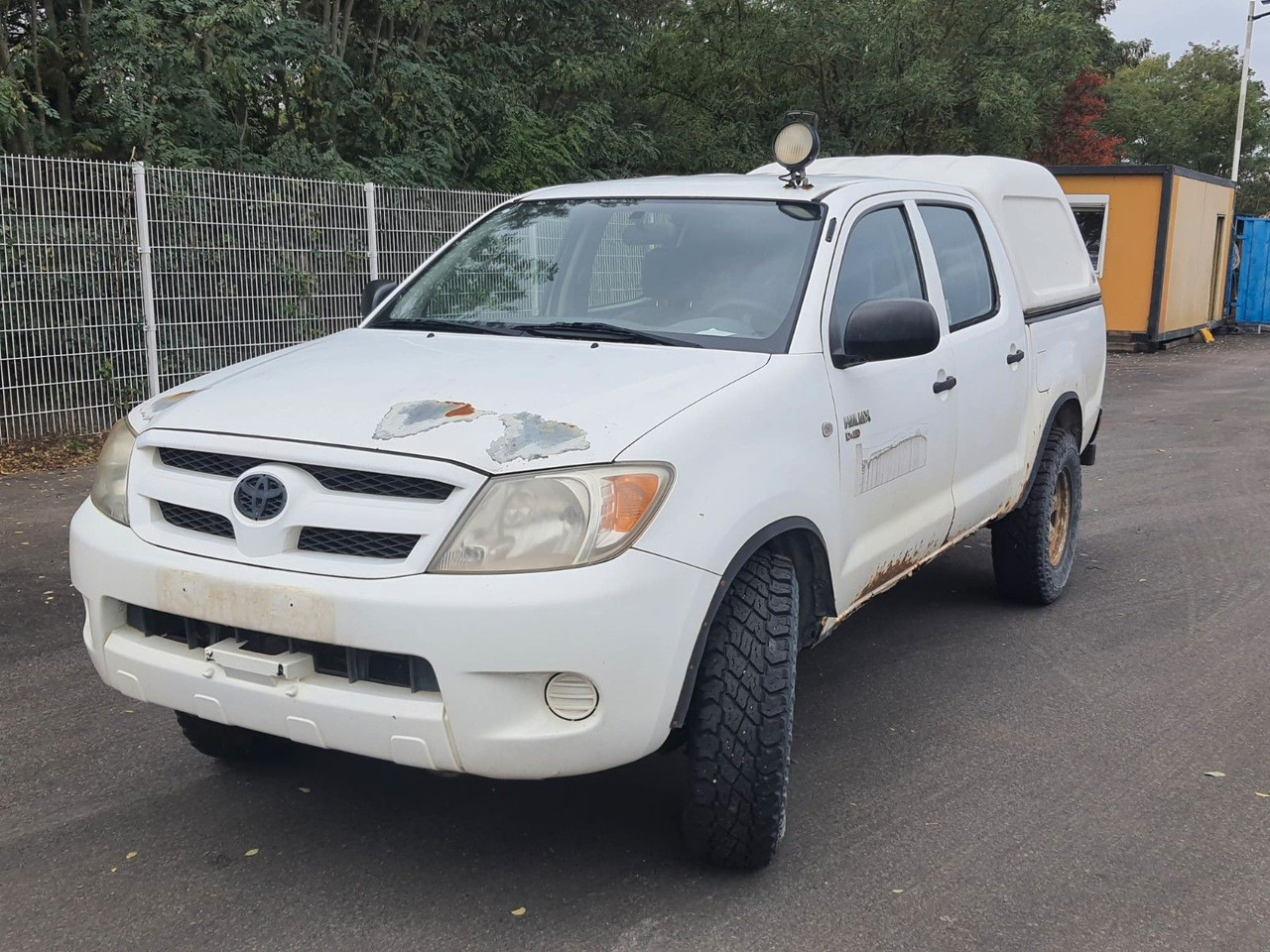Toyota Hilux Double Cab 4x4 - SUV: bilde 1 Toyota Hilux Double Cab 4x4 - SUV: bilde 1