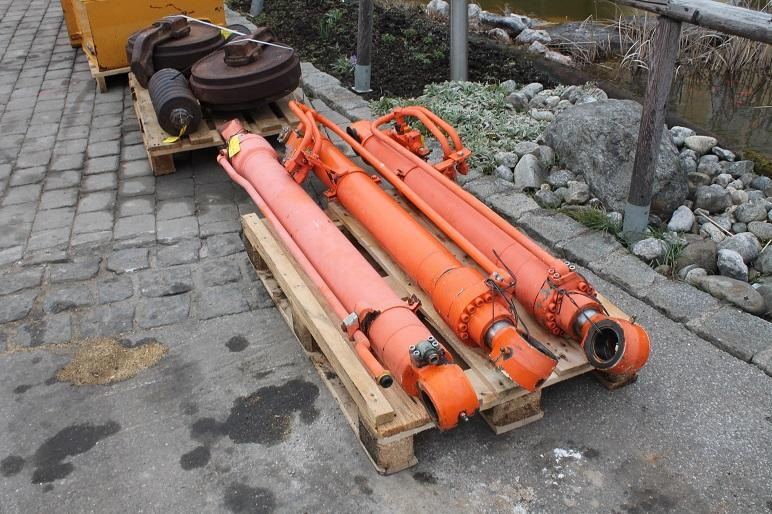 Fiat-Hitachi EX 165 - Hydraulisk sylinder for Bygg og anlegg: bilde 4 Fiat-Hitachi EX 165 - Hydraulisk sylinder for Bygg og anlegg: bilde 4