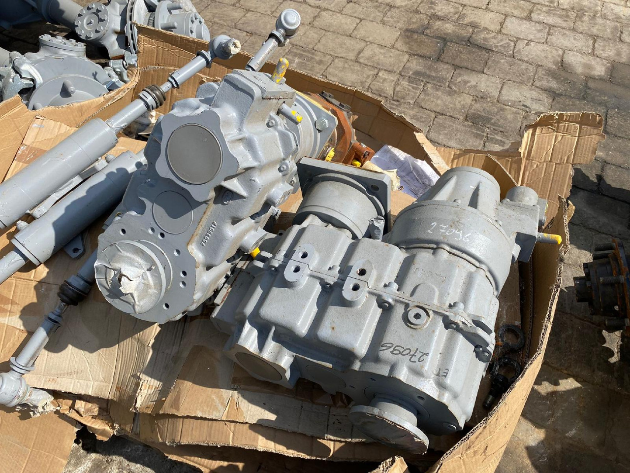 Fliegl M4R-35 2VHD Emmenquatro - Transmisjon for Bygg og anlegg: bilde 5 Fliegl M4R-35 2VHD Emmenquatro - Transmisjon for Bygg og anlegg: bilde 5