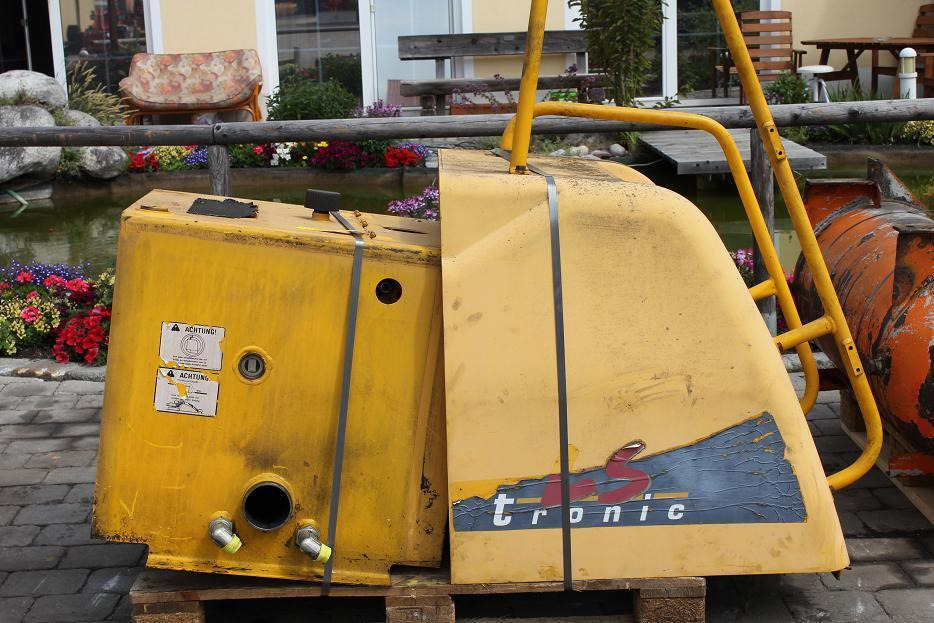 Furukawa 735 - Hydraulisk tank for Bygg og anlegg: bilde 2 Furukawa 735 - Hydraulisk tank for Bygg og anlegg: bilde 2