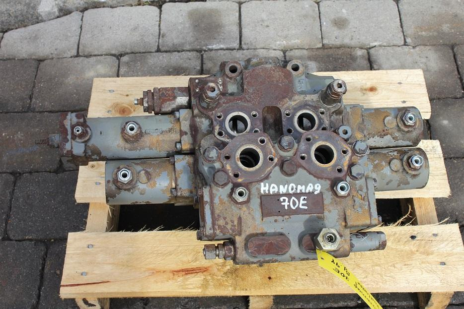 Hanomag 70E - Hydraulisk ventil for Bygg og anlegg: bilde 1 Hanomag 70E - Hydraulisk ventil for Bygg og anlegg: bilde 1